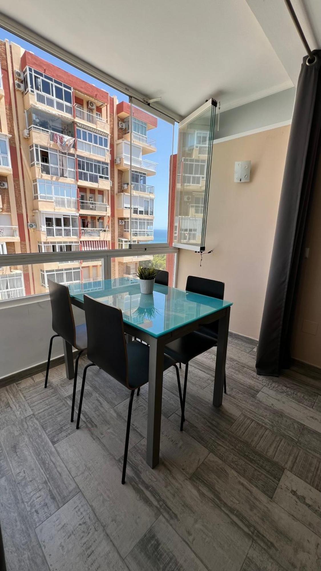 Vista A La Playa, Cerca Del Centro Con Piscina Apartment Benalmadena Ngoại thất bức ảnh